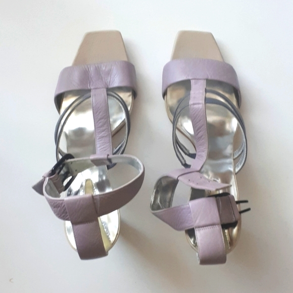 Kenneth Cole | T-strap Heels - Picture 6 of 9